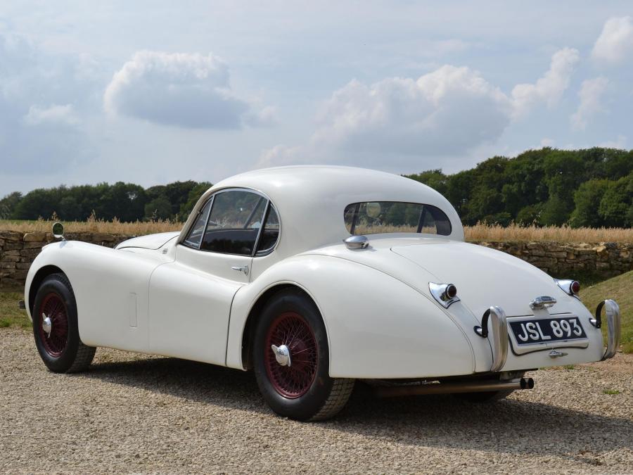  Jaguar XK120 Fixed Head Coupe 1951 года  (UK) (фото 8 из 13)